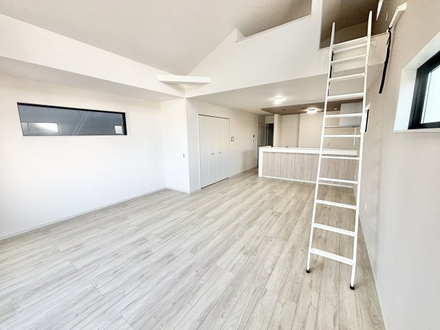 【仲介手数料無料／中村区】ケイアイスタイル中村区下中村町1期　全1棟　新築戸建の居間・リビング