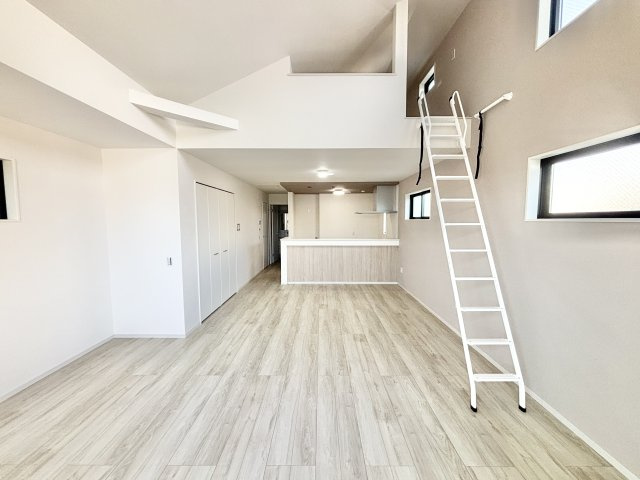 【仲介手数料無料／中村区】ケイアイスタイル中村区下中村町1期　全1棟　新築戸建の居間・リビング