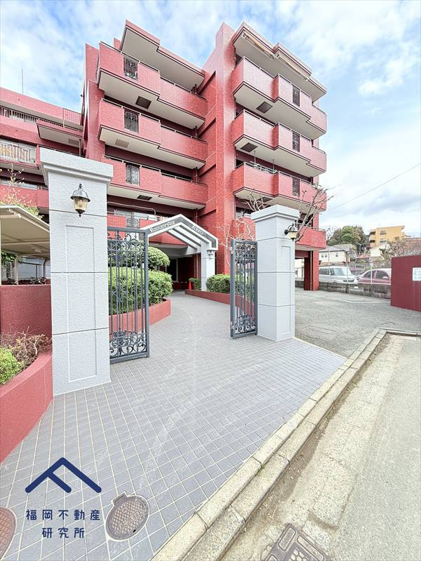 ロマネスク飯倉の外観