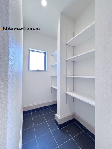 西区中野林　第2　新築戸建　リーブルガーデン　07の収納
