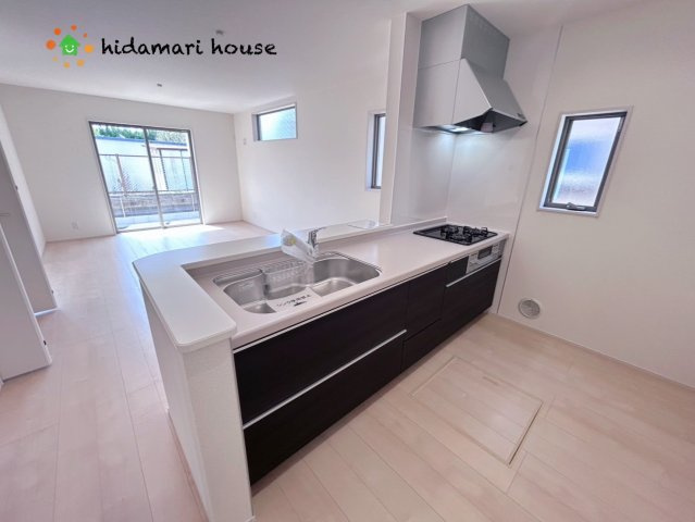 西区中野林　第2　新築戸建　リーブルガーデン　07のキッチン