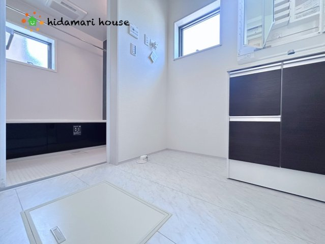 西区中野林　第2　新築戸建　リーブルガーデン　07の脱衣所