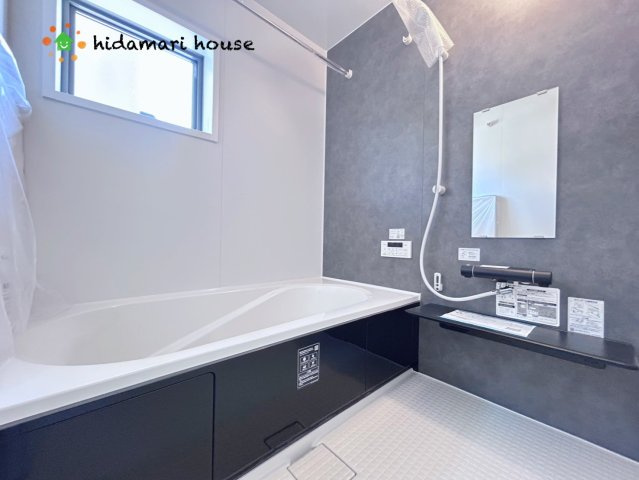 西区中野林　第2　新築戸建　リーブルガーデン　07の浴室