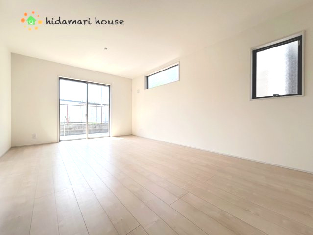 西区中野林　第2　新築戸建　リーブルガーデン　07の居間・リビング|LDK17帖