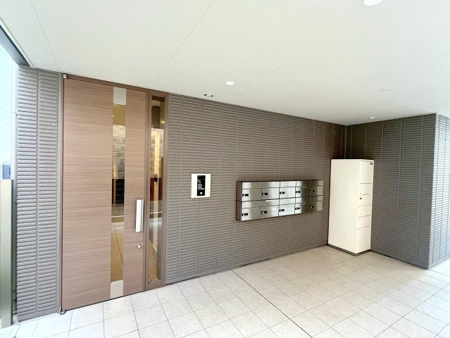 MANISのエントランス