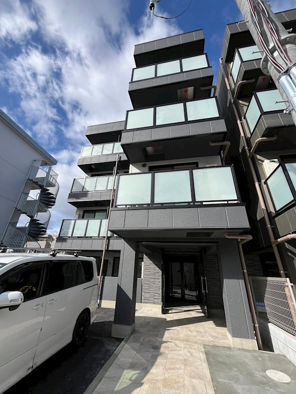 尼崎市上ノ島町１丁目のアパートの外観