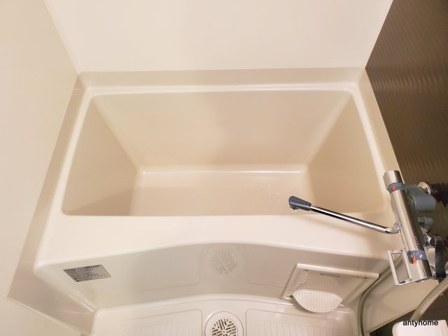 Luxe新大阪SOUTH　仲介手数料無料の浴室