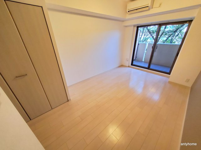 Luxe新大阪SOUTH　仲介手数料無料の寝室