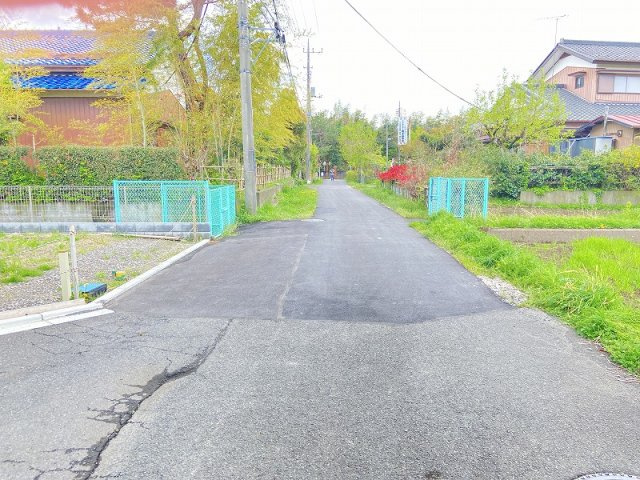 【前面道路含む現地写真】 | 志木市下宗岡3丁目　建築条件なし売地　全1区画　(志木本店) | 現地（2025年4月14日）撮影／建築条件無しなので、自由度の高い住まいづくりが可能です。