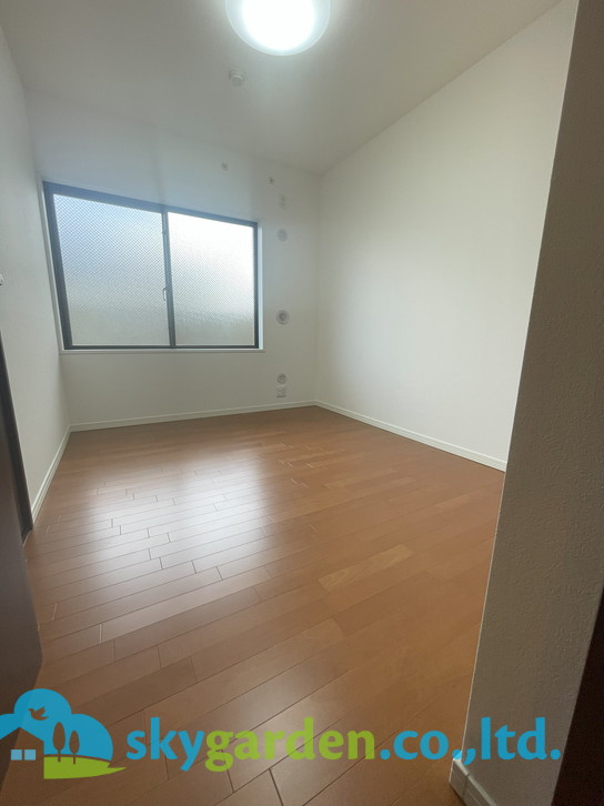 コスモ茅ヶ崎ベルセーヌの洋室