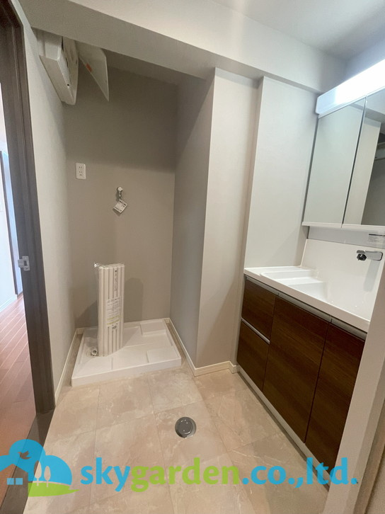 コスモ茅ヶ崎ベルセーヌのランドリースペース