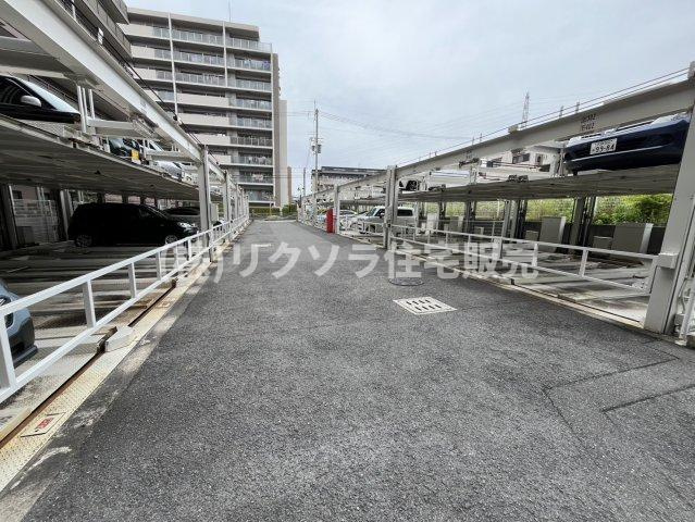グランコープ津田 A棟の駐車場|■物件内覧・資金計画相談・住宅ローン相談、リフォーム相談、お問合せ受付中■
※当日・翌日のご内覧、ご相談はお電話でのお問合せがスムーズです！