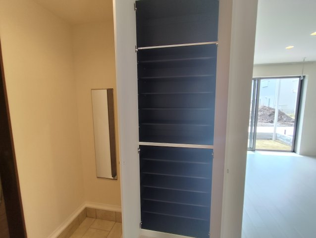 フリージア一色の収納