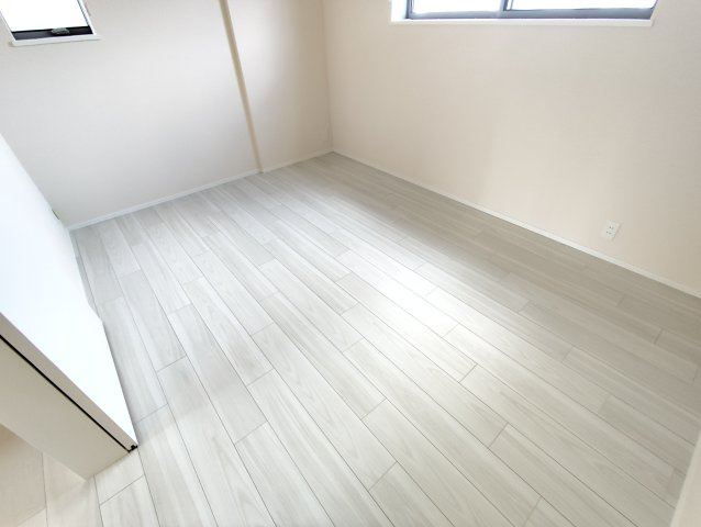 フリージア一色のその他