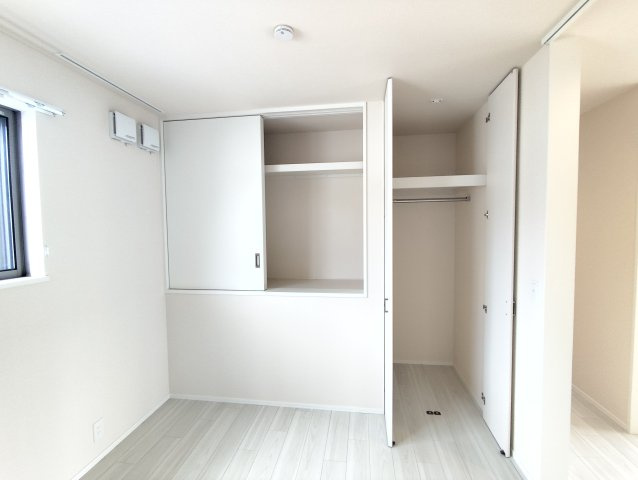 フリージア一色の収納