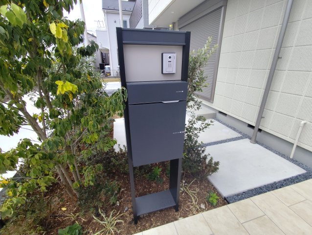 フリージア一色のその他