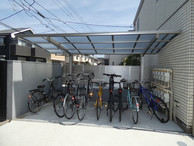プレミエール上石原のその他共用部分|★屋根付き自転車置き場★