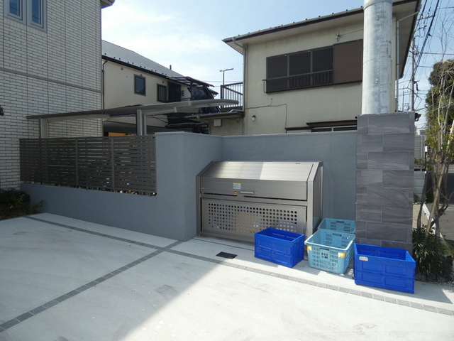 プレミエール上石原のその他共用部分|★敷地内ゴミストッカー★