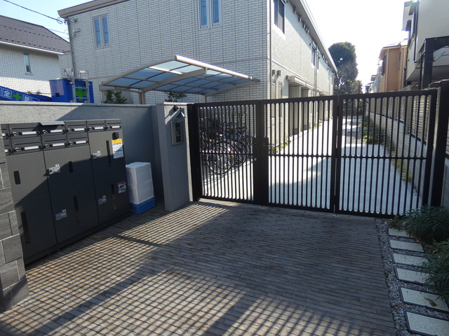 プレミエール上石原のエントランス|★オートロック対応エントランス★