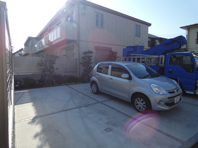 プレミエール上石原の駐車場|★駐車場★