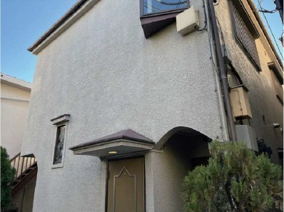 2階建ての物件です