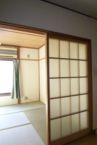 キッチンと和室が仕切れます