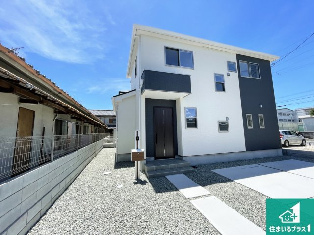 22(土)23(日)24(祝)現地説明会開催　大和郡山市今国府町　の外観|安心の10年保証！外観を美しく保ち、雨水で汚れを落とします！気になることがありましたら、お気軽にお問い合わせください！