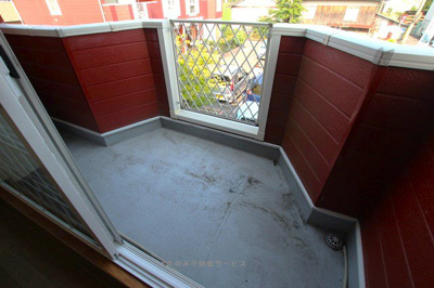 【バルコニー】 | ニュークレストールソフィアＡ | 暖かな日差しのふりそそぐバルコニー
ニュークレストールソフィアA棟201号室　2013/8/12撮影