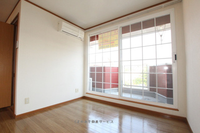 【居間・リビング】 | ニュークレストールソフィアＡ | 居間です
ニュークレストールソフィアA棟201号室　2013/8/12撮影