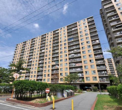 くずはセンチュリータウン四番館の外観|新しい生活にいかがでしょうか？外観はお住まいの顔になります。こだわりたいポイントですね。水回りリフォームやリノベーションも承ってます。
■現地見学・資金計画相談・住宅ローン相談もお問合せ受付中■