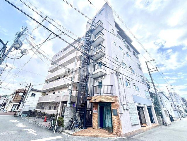越部アルプス山坂の外観