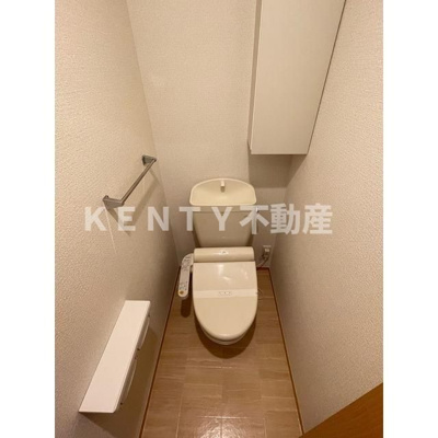 【トイレ】 | ラ メゾネット ヴェルトゥ | ゆったりとした空間のトイレです