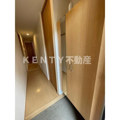 【玄関】 | ラ メゾネット ヴェルトゥ | シンプルで使いやすい玄関です