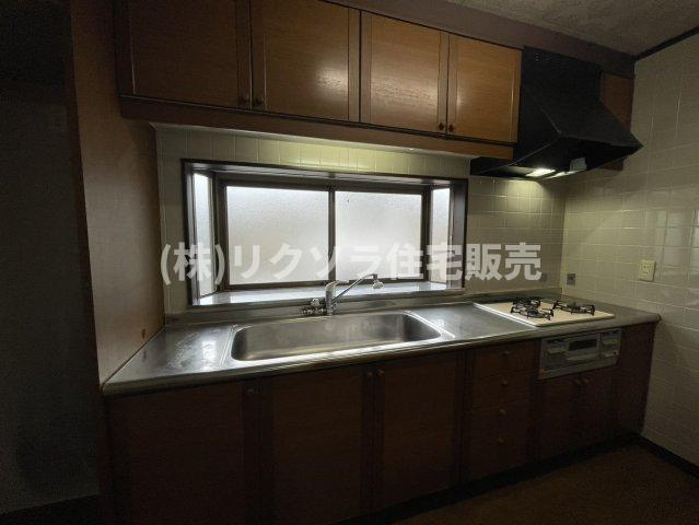 星丘2丁目　中古一戸建てのキッチン|システムキッチン
■物件内覧・資金計画相談・住宅ローン相談、リフォーム相談、お問合せ受付中■
※当日・翌日のご内覧、ご相談はお電話でのお問合せがスムーズです！