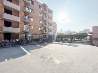 【駐車場】