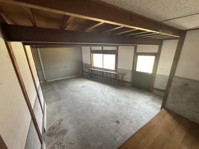 【駐車場】 | 西川邸借家 | 車をお持ちの方に嬉しい駐車場付きの物件です