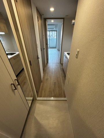 【玄関】Cion KOBE Bayside（シオン　コウベ　ベイサイド）