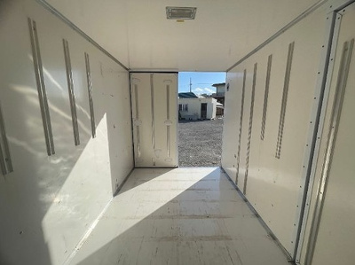 【ロビー】 | 与根コンテナ