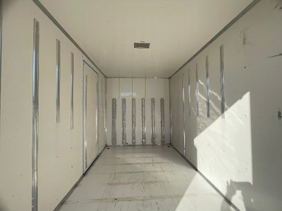 【ロビー】 | 与根コンテナ