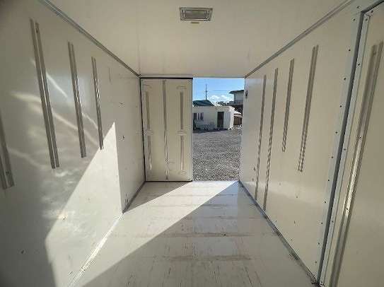 【ロビー】 | 与根コンテナ