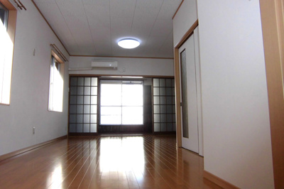 【居間・リビング】 | 上野ハイツ