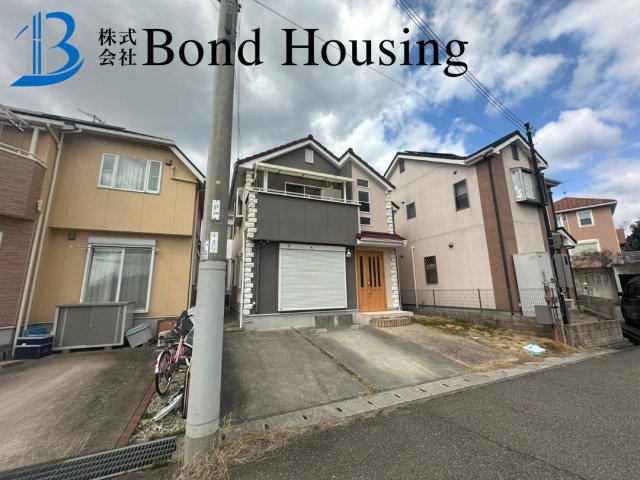 「リフォ済」「車並列3台」 玉津町高津橋 築16年の前面道路含む現地写真