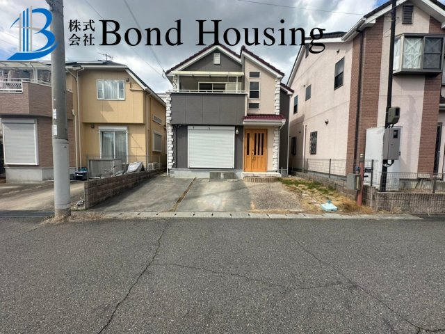 「リフォ済」「車並列3台」 玉津町高津橋 築16年の前面道路含む現地写真