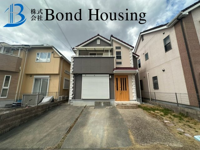 「リフォ済」「車並列3台」 玉津町高津橋 築16年の外観