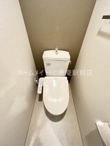 東大阪市高井田西６丁目の賃貸マンションのトイレ