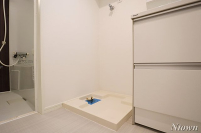 【洗面所】 | アーク名古屋 | 明るい洗面所です