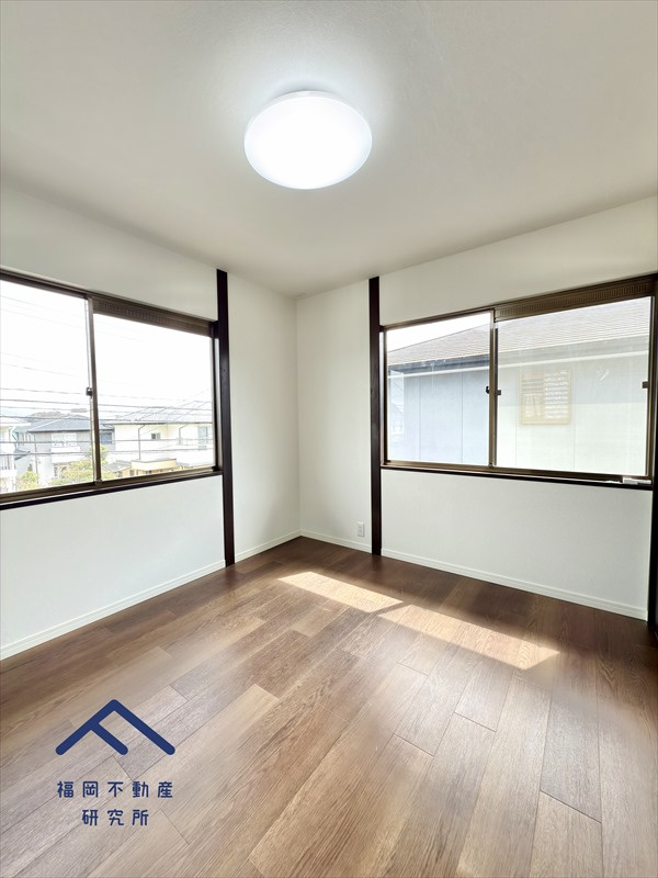 筑紫野市美しが丘南４丁目　戸建ての洋室