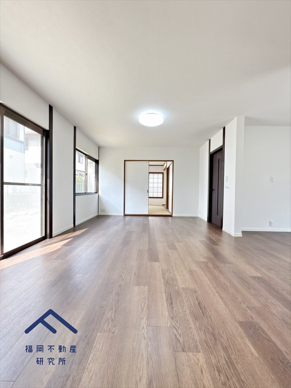 筑紫野市美しが丘南４丁目　戸建ての居間・リビング