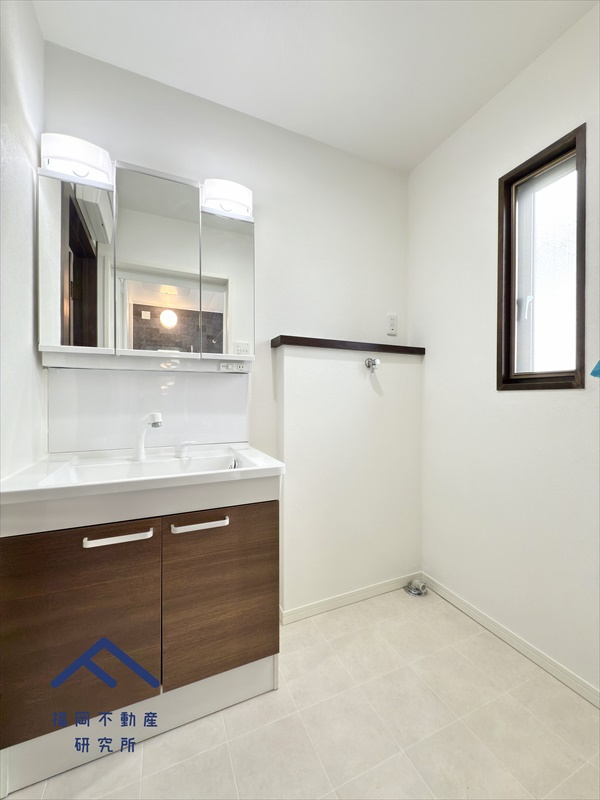 筑紫野市美しが丘南４丁目　戸建ての独立洗面台