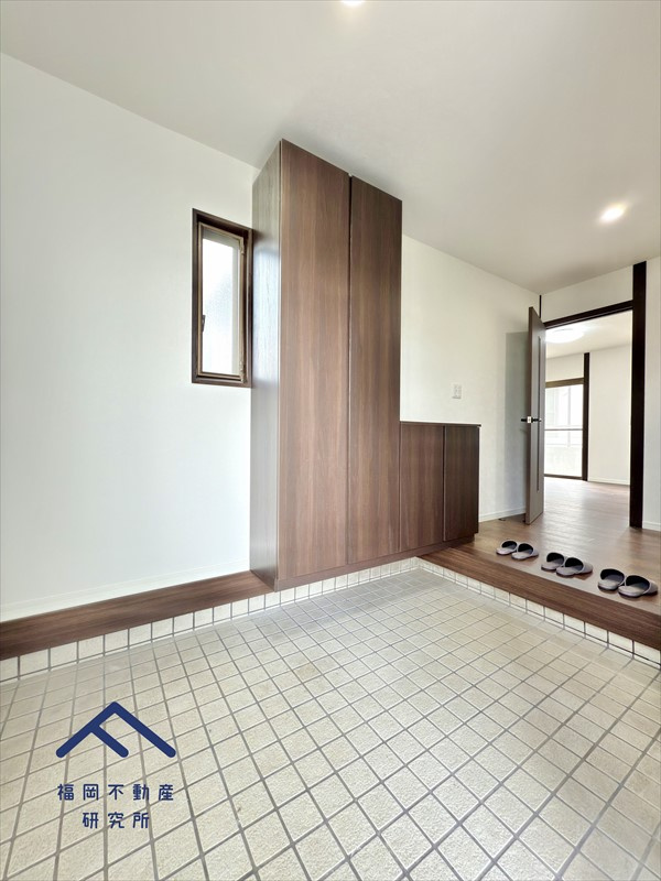 筑紫野市美しが丘南４丁目　戸建ての玄関